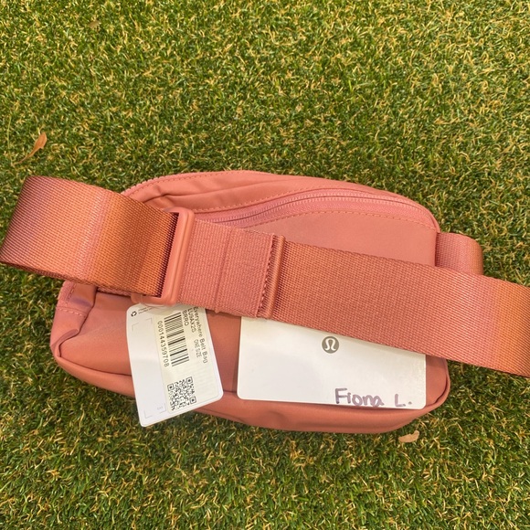 NWT Lululemon everywhere belt bag briar rose 🌹 🎀 extended strap new - Picture 6 of 12